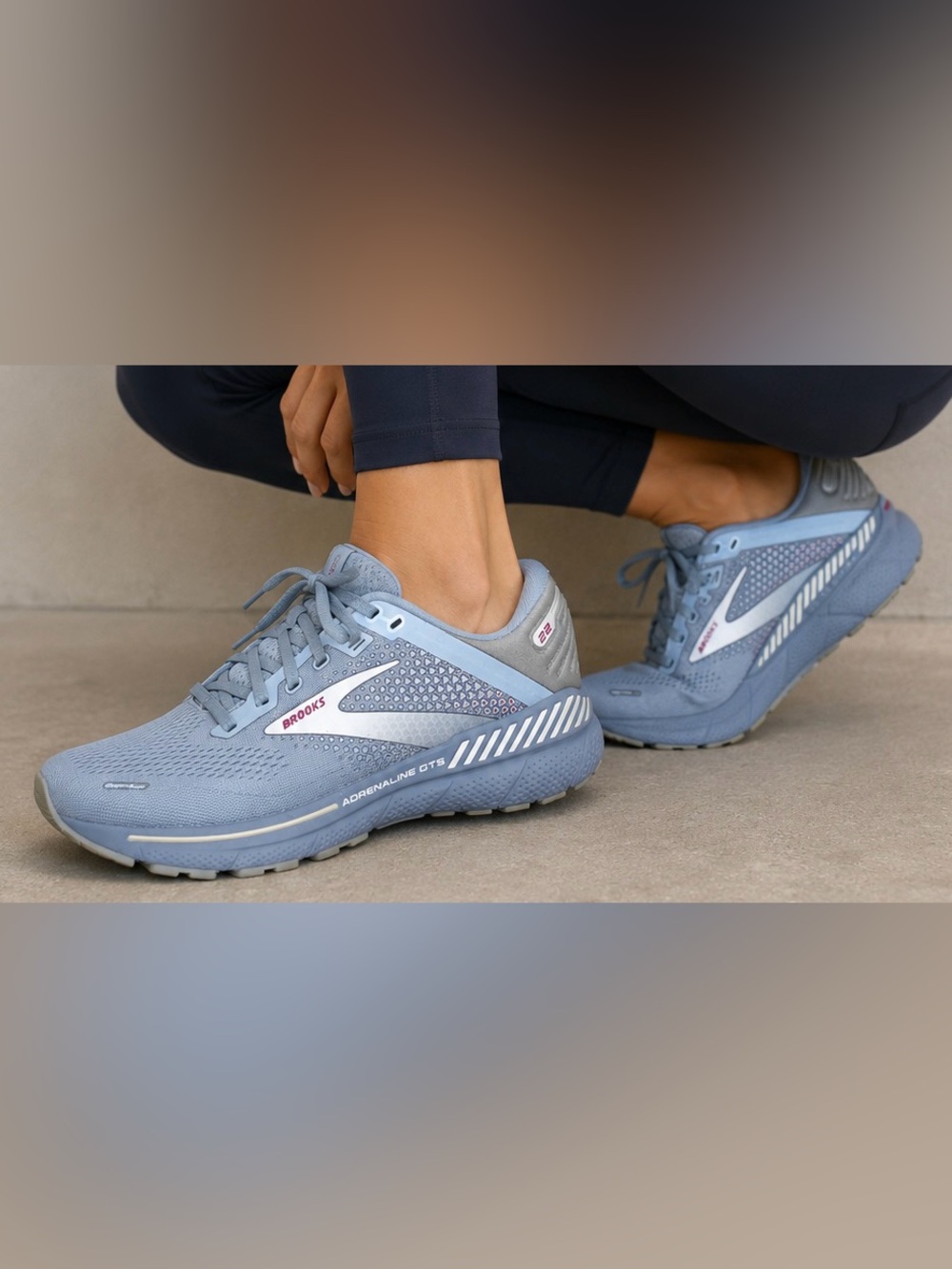 Brooks Adrenaline GTS 22 Running Shoes women’s8.5B Blue support sneakers